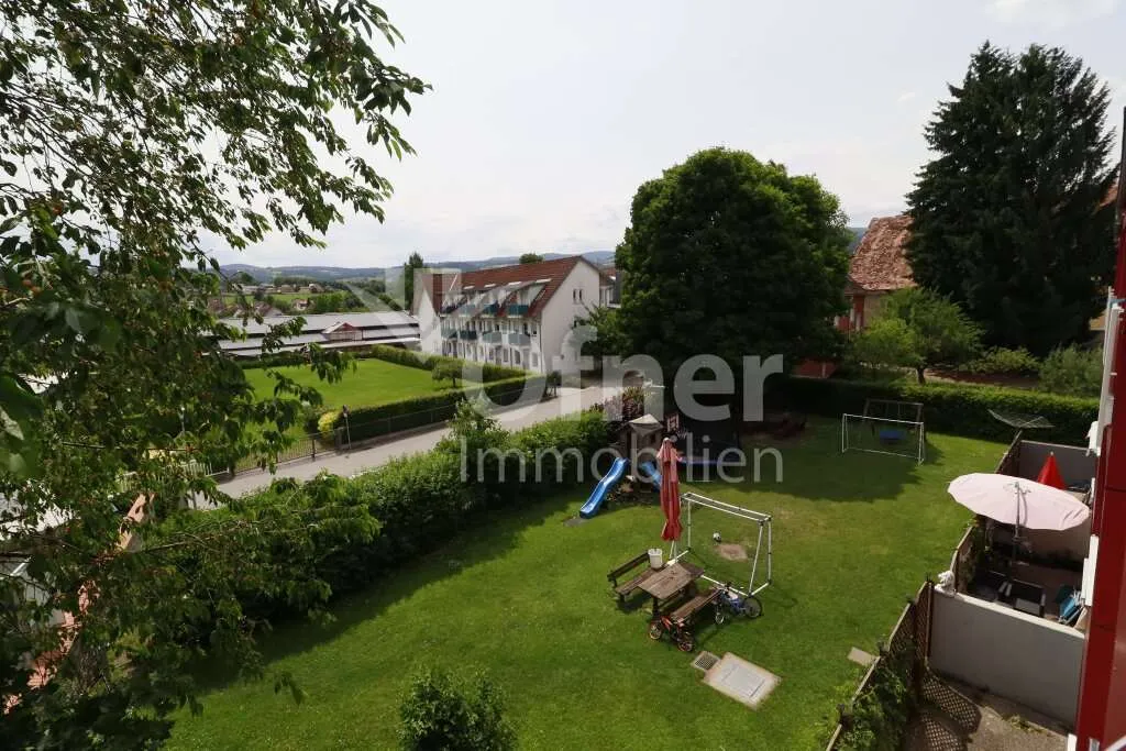 3-Zimmer-Wohnung mit Balkon, Bergblick und zentrumsnaher Ruhelage - Ansicht 2