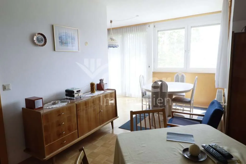 3-Zimmer-Wohnung mit Balkon, Bergblick und zentrumsnaher Ruhelage - Ansicht 3