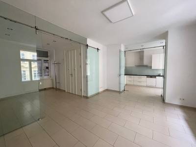 4-Zimmer-Wohnung am Tiefen Graben in 1010 Wien zu vermieten!