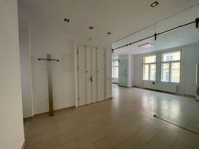 4-Zimmer-Wohnung am Tiefen Graben in 1010 Wien zu vermieten! – Bild 2