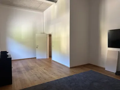 1-Zimmer-Gewerbeimmobilie mieten in Kitzbühel – 30 m², € 485 – Bild 3 von 8