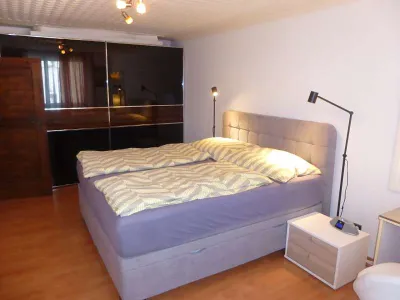 Voll möbeliertes Apartment All inclusive (Strom , Gas , Internet WLAN) Ruhelage , Provisionsfrei – Bild 2