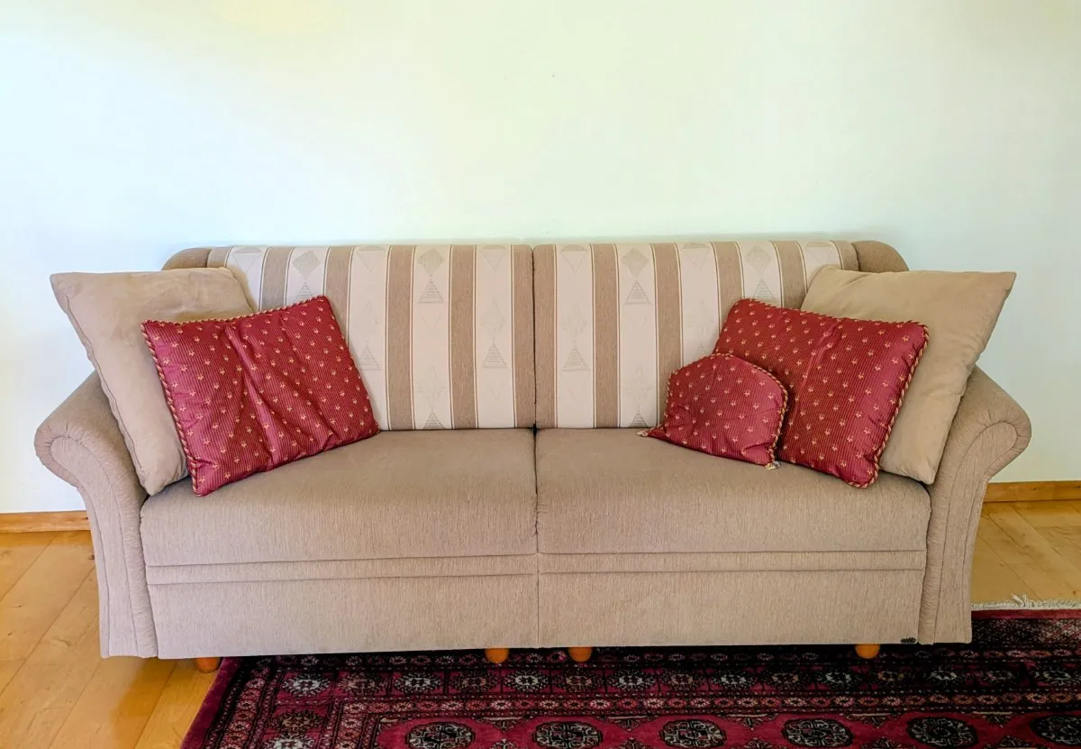 Schlafsofa Doppelbett 180 cm, einzeln ausziehbar, automatischer Matratzenschoner, € 150,- (6170 Zirl)