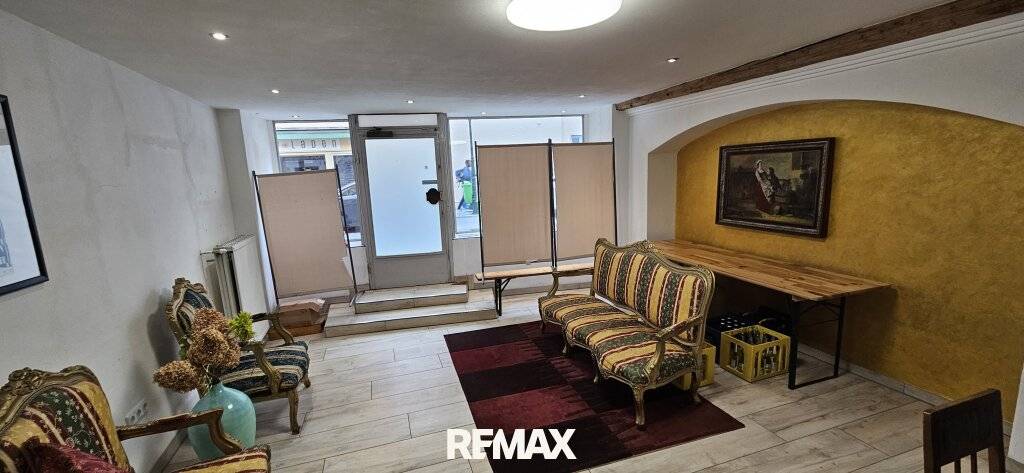 Geschäftslokal im Herzen von Enns - Miete nur EUR 650,00 all inclusive! - Ansicht 2