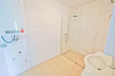 5-Zimmer-Wohnung kaufen in Klagenfurt – 107 m², € 219.000 – Bild 14 von 16