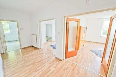 5-Zimmer-Wohnung kaufen in Klagenfurt – 107 m², € 219.000 – Bild 4 von 16