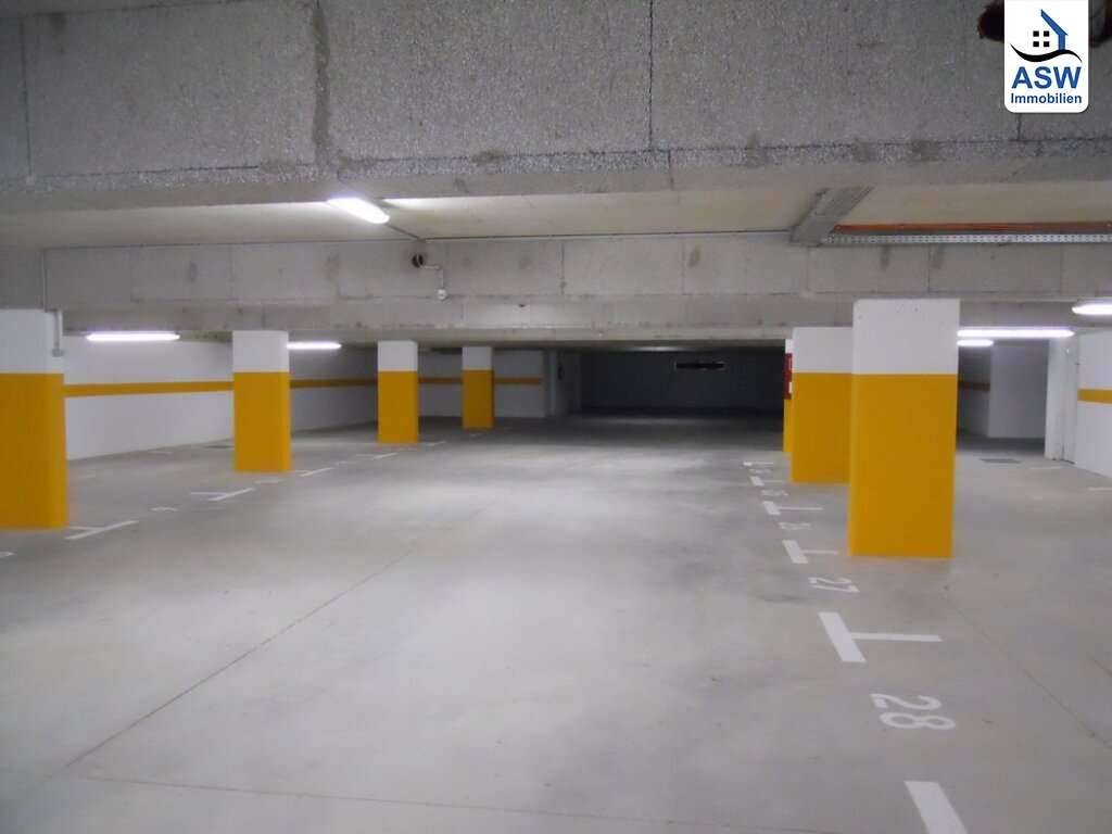 Tiefgaragenplätze in sehr zentraler Lage im Annenviertel zu vermieten!, Graz
