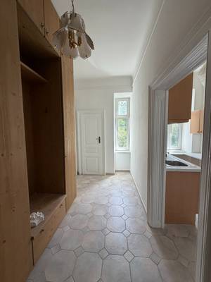 Helle, ruhige 2-Zimmer Wohnung mit Blick ins Grüne – Bild 2
