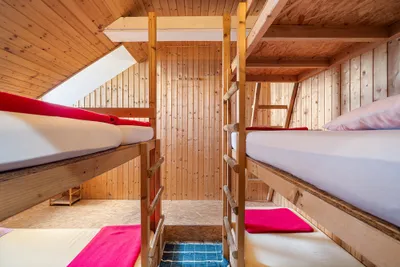 9-Zimmer-Immobilie kaufen in Wiener Neustadt Land – 400 m², € 690.000 – Bild 9 von 12
