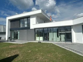 Gewerbeimmobilie mieten in Braunau am Inn – 365 m², € 13 – Bild 2 von 22