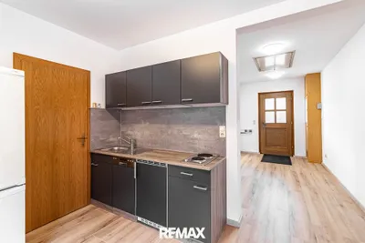 Gewerbeimmobilie mieten in Kirchdorf an der Krems – 84 m², € 820 – Bild 3 von 11
