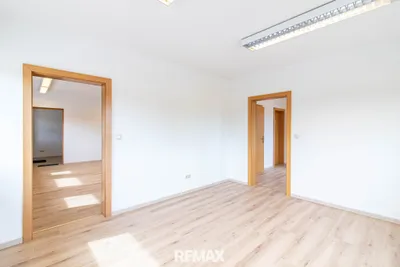 Gewerbeimmobilie mieten in Kirchdorf an der Krems – 84 m², € 820 – Bild 5 von 11