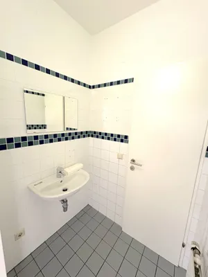 8-Zimmer-Gewerbeimmobilie mieten in Wien – 203 m², € 2.944 – Bild 17 von 20
