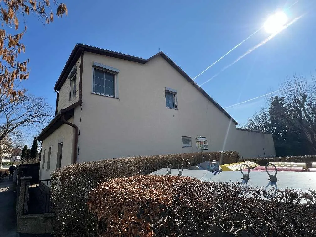 Charmantes Einfamilienhaus mit Entwicklungspotenzial in Bestlage von Biedermannsdorf - Ansicht 2