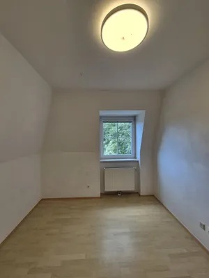 3-Zimmer-Wohnung mieten in Neunkirchen – 66,8 m², € 741 – Bild 10 von 12