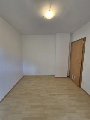 3-Zimmer-Wohnung mieten in Neunkirchen – 66,8 m², € 741 – Bild 8 von 12