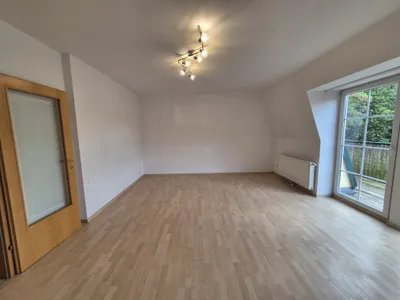 3-Zimmer-Wohnung mieten in Neunkirchen – 66,8 m², € 741 – Bild 3 von 12