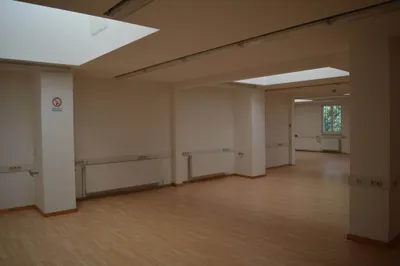 2-Zimmer-Gewerbeimmobilie mieten in Wien – 116 m², € 852 – Bild 6 von 10