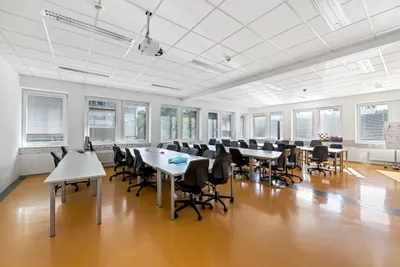 Gewerbeimmobilie mieten in Wien – 5 560 m², € 16 – Bild 8 von 12