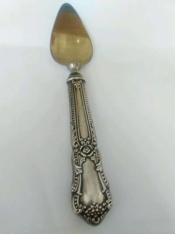 Antiker Tortenheber/ Tortenschieber aus Sterling Silber, € 39,- (8054 Straßgang)