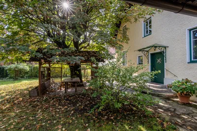 6-Zimmer-Haus mieten in Salzburg Stadt – 165 m², € 4.200 – Bild 2 von 20