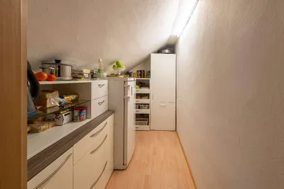 6-Zimmer-Haus kaufen in Vöcklabruck – 210 m², € 385.000 – Bild 4 von 10