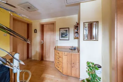 6-Zimmer-Haus kaufen in Vöcklabruck – 210 m², € 385.000 – Bild 2 von 10