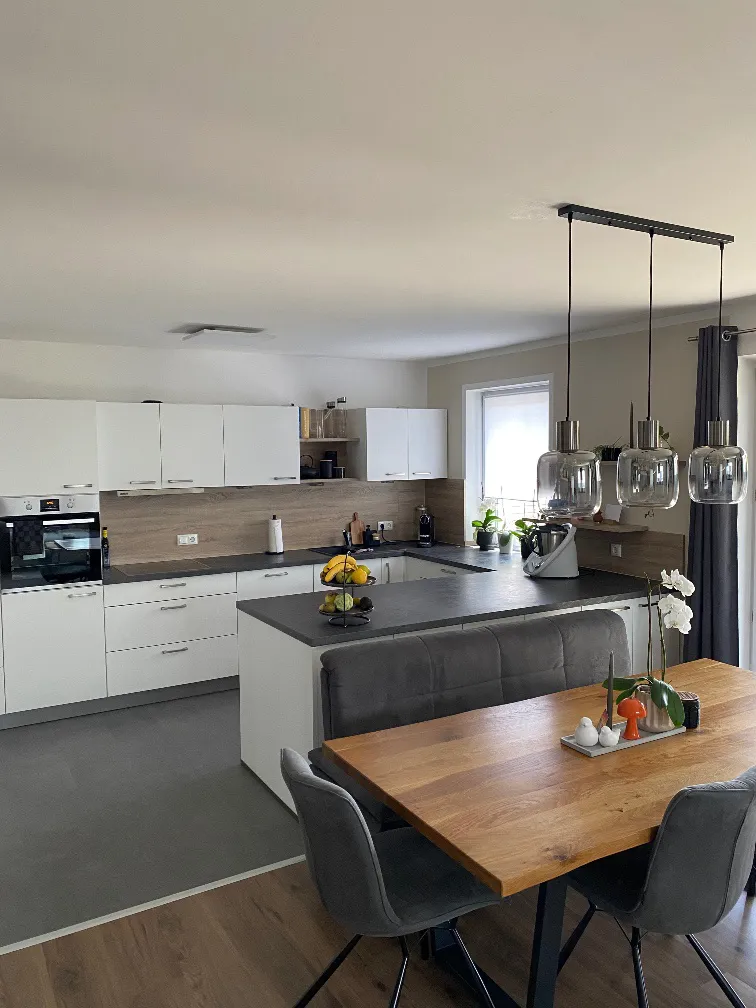 Stilvolle Wohnung in ruhiger Umgebung (Privatverkauf ohne Provision) – pohled 2