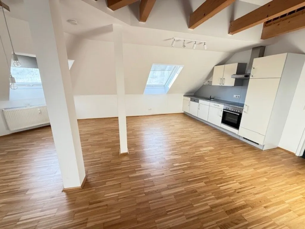 Stadtleben genießen - Lichtdurchflutete Wohnung mit Galerie - Ansicht 3