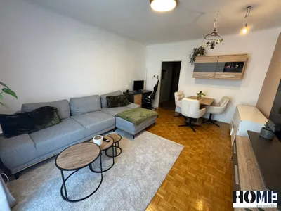 ruhige, helle 2- Zimmerwohnung im 1. Stock in perfekter Lage
