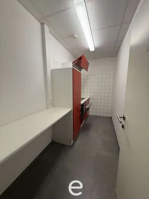 Gewerbeimmobilie mieten in Wels-Land – 713 m², € 7.487 – Bild 6 von 11