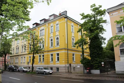 2-Zimmer-Wohnung mieten in Wels – 83 m², € 932 – Bild 2 von 10