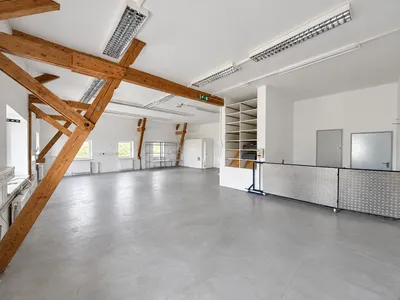 9-Zimmer-Gewerbeimmobilie mieten in Linz Land – 336 m², € 8 – Bild 4 von 7
