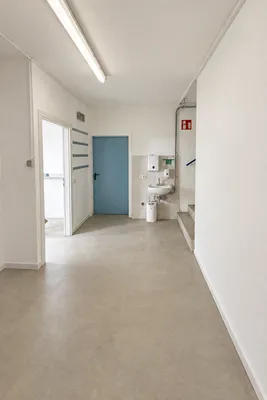 9-Zimmer-Gewerbeimmobilie mieten in Linz Land – 336 m², € 8 – Bild 2 von 7