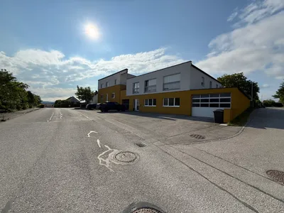 3-Zimmer-Gewerbeimmobilie mieten in Amstetten – 156 m², € 790