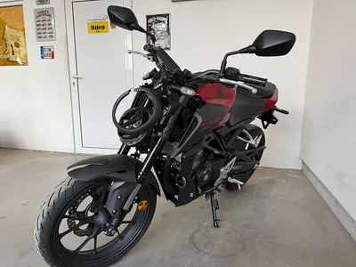 Honda CB 125R