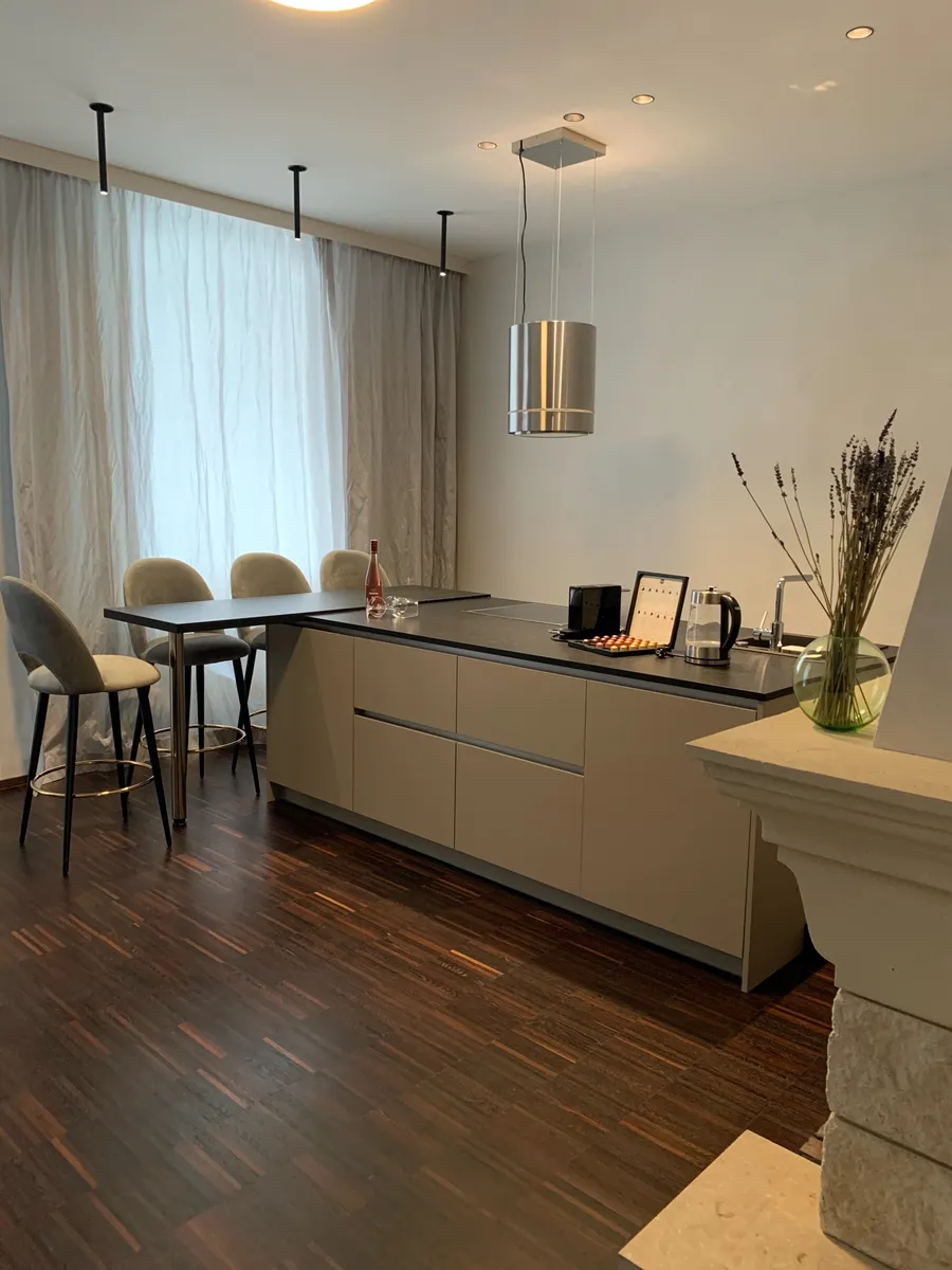 Wunderschöne, renovierte Boutique-Wohnung im 8. Bezirk zu vermieten - Ansicht 2