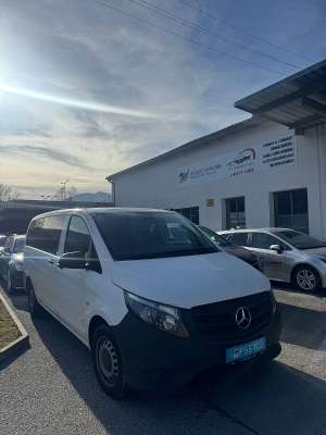 Mercedes-Benz Vito Tourer Pro 111 BlueTEC lang 9 Sitzer