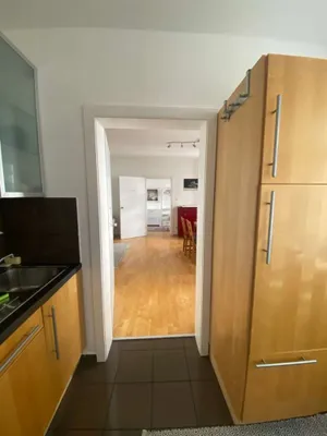 Privat: 7. Bezirk Siebensterngasse, 2 Zimmer, 3. Lift OG, Innenhoflage, perfekte Infrastruktur, Studenten-, Single- oder Pärchenwohnung – Bild 2