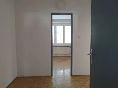 8-Zimmer-Gewerbeimmobilie mieten in Klagenfurt – 135 m², € 1.753 – Bild 2 von 8