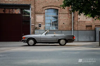 Mercedes-Benz 560 SL - Cabrio