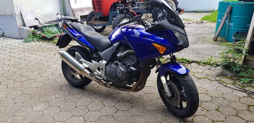 Honda CBF 600 CBF-S PC38 Tourer
