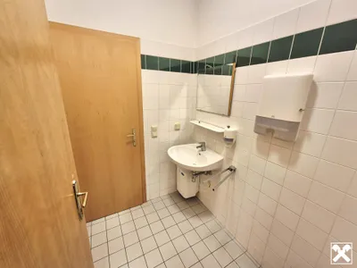 3-Zimmer-Gewerbeimmobilie mieten in Sankt Pölten – 126 m², € 1.652 – Bild 6 von 12