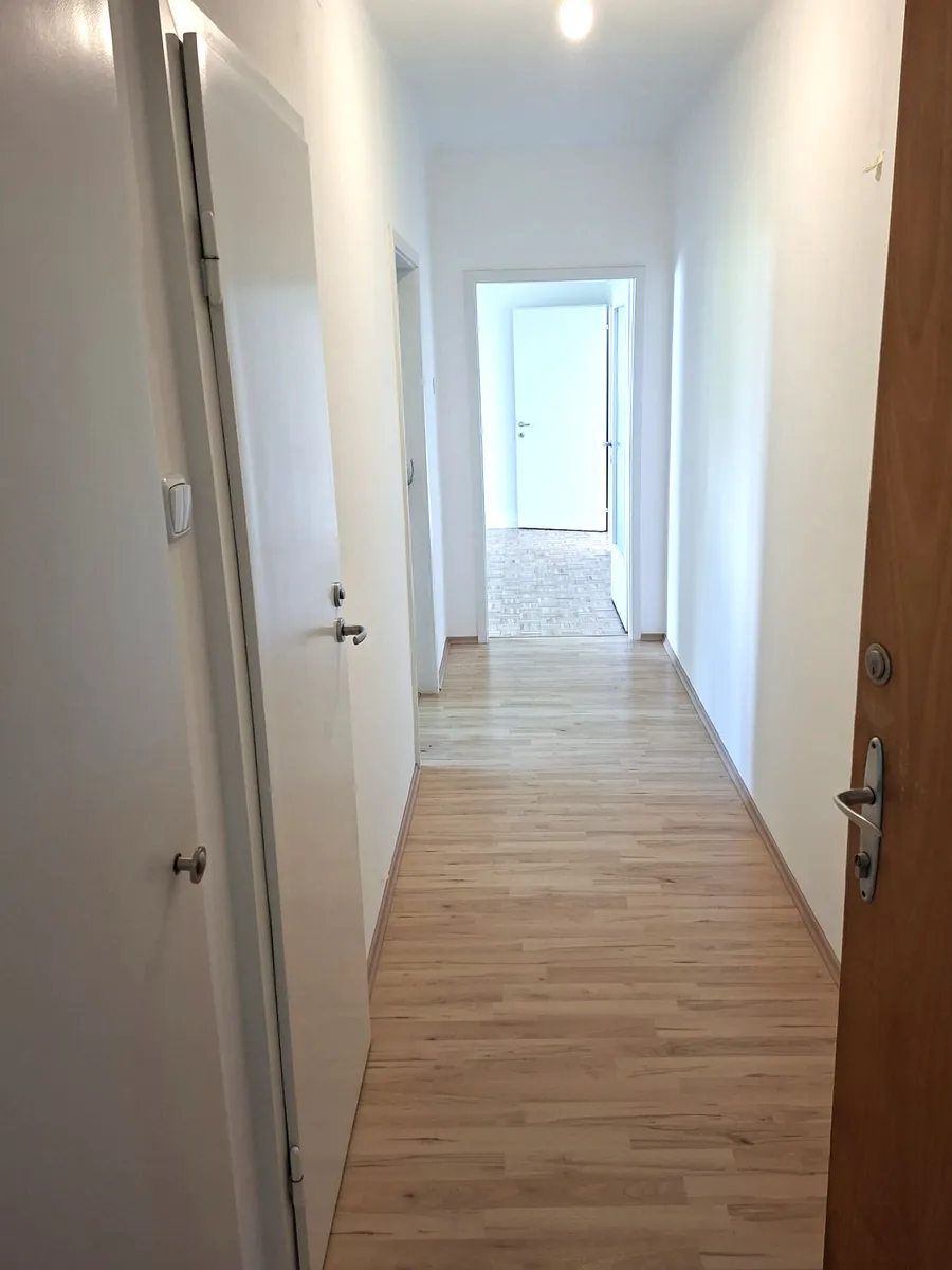 2-Zimmer-Wohnung im Grünen mit Balkon in ruhiger, zentrumsnaher Lage am Fuße des Pöstlingberges - Ansicht 2