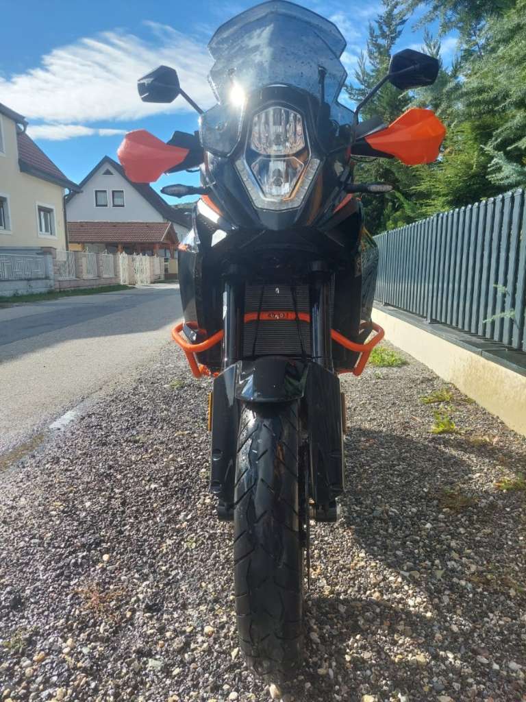 KTM Adventure 1090 Tourer