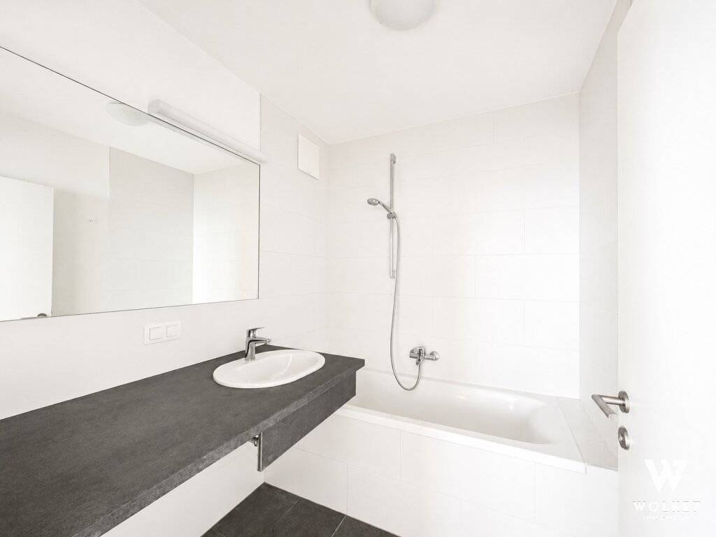 Hochwertige City-Wohnung im Trendviertel Heizkosten inklusive | Tiefgaragenplatz | Nähe Burggasse | Neustiftgasse - Ansicht 3