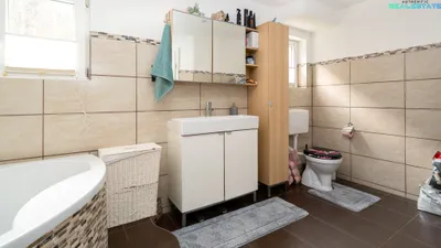 6-Zimmer-Haus kaufen in Bruck-Mürzzuschlag – 203 m², € 299.000 – Bild 10 von 35