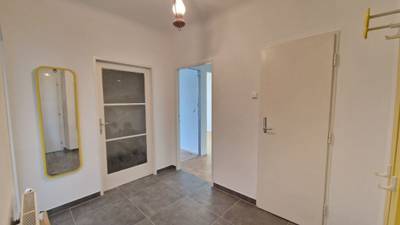 Mädels WG! Vollausgestattetes Zimmer zu vermieten | Kurzzeit oder Langzeit – Bild 3