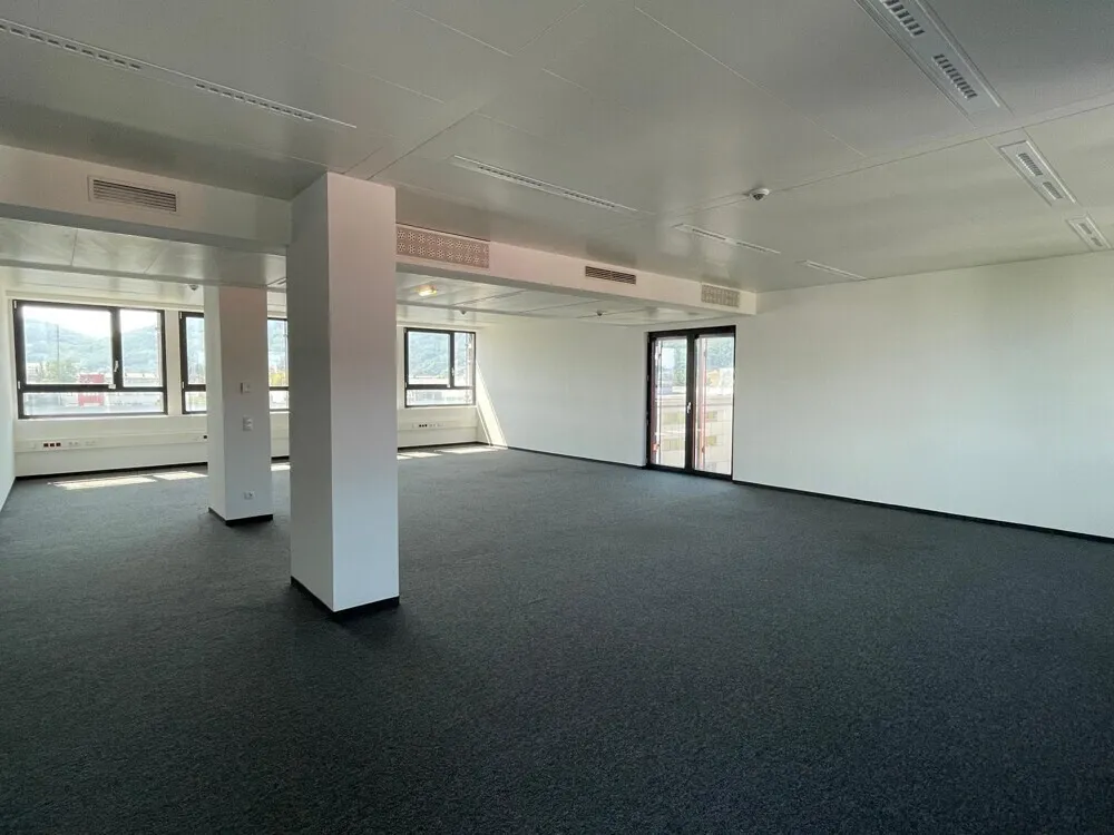 Attraktives Büro mit bester Infrastruktur - Ansicht 2