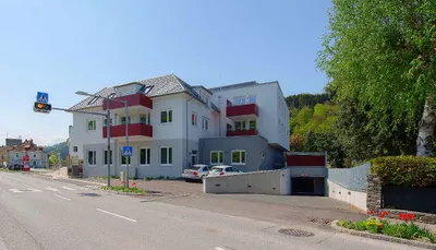Gewerbeimmobilie mieten in Neunkirchen – 27 m², € 450 – Bild 3 von 4